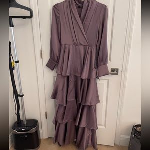 Hijabi friendly maxi modest purple dress!